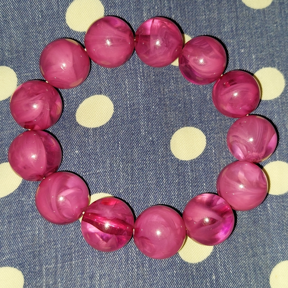 Pink Beaded Bracelet - Picture 2 of 2